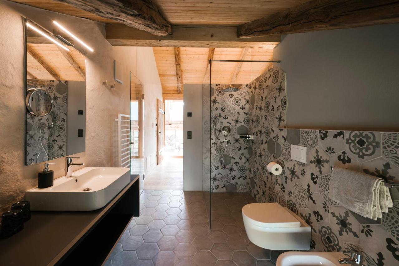 St. Vigilius Modern Historic Apartments Nalles Exterior photo