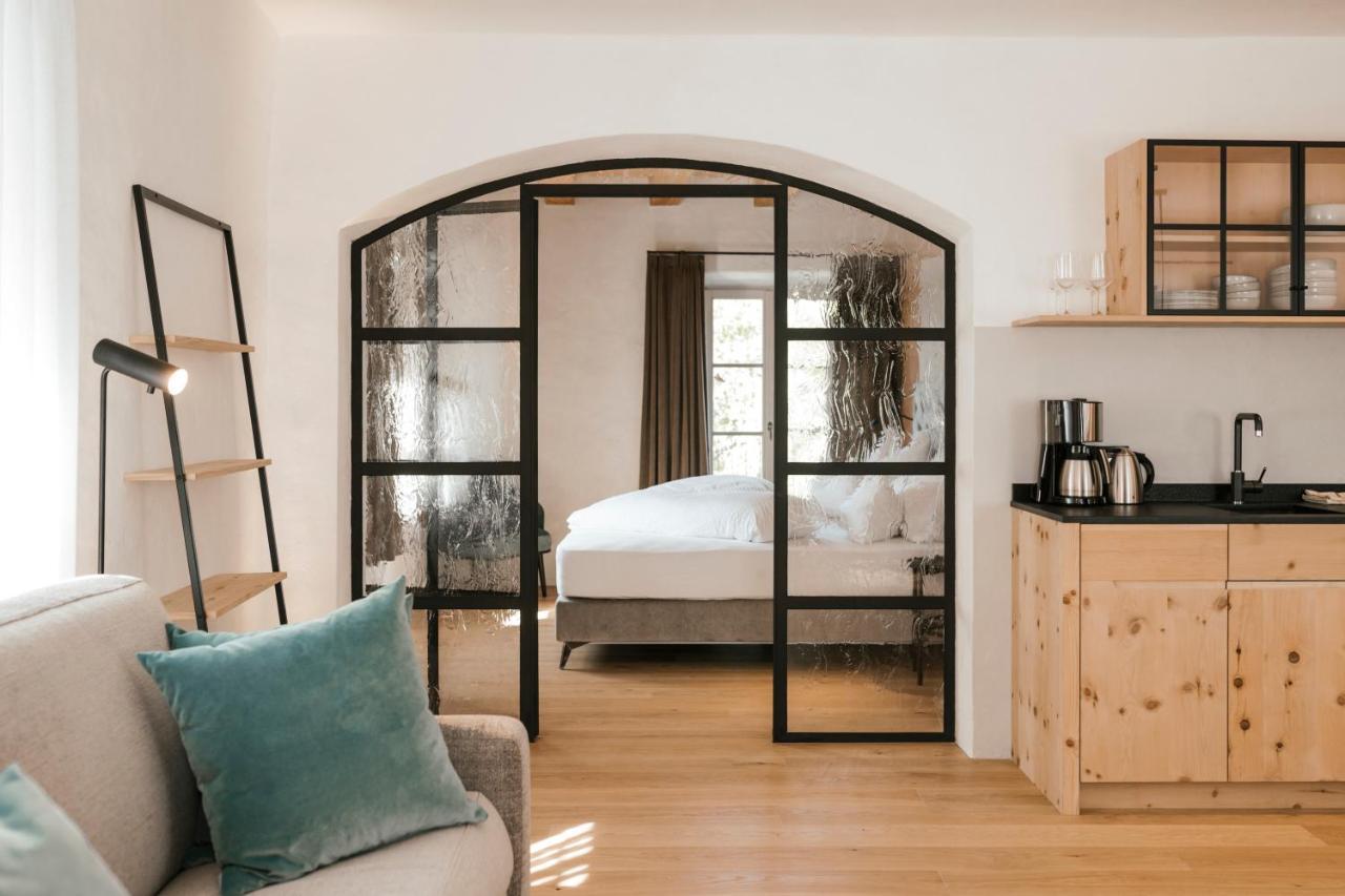 St. Vigilius Modern Historic Apartments Nalles Exterior photo